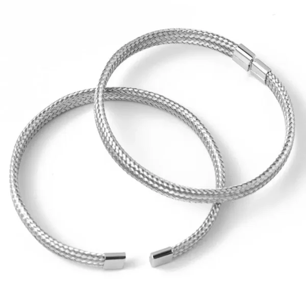 bracelete-minimalista-trancado-aco-inoxidavel-2