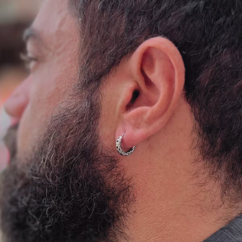 brinco-masculino-argola-bali-detalhe