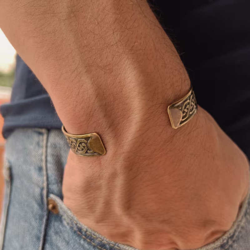 bracelete-masculino-creta-gold-detalhe