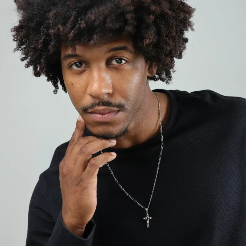 colar-speranza-com-cruz-em-aco-inox-modelo