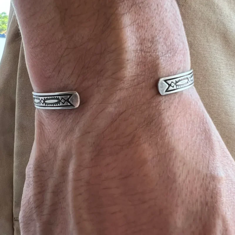 bracelete-boho-em-niquel-prata-detalhe