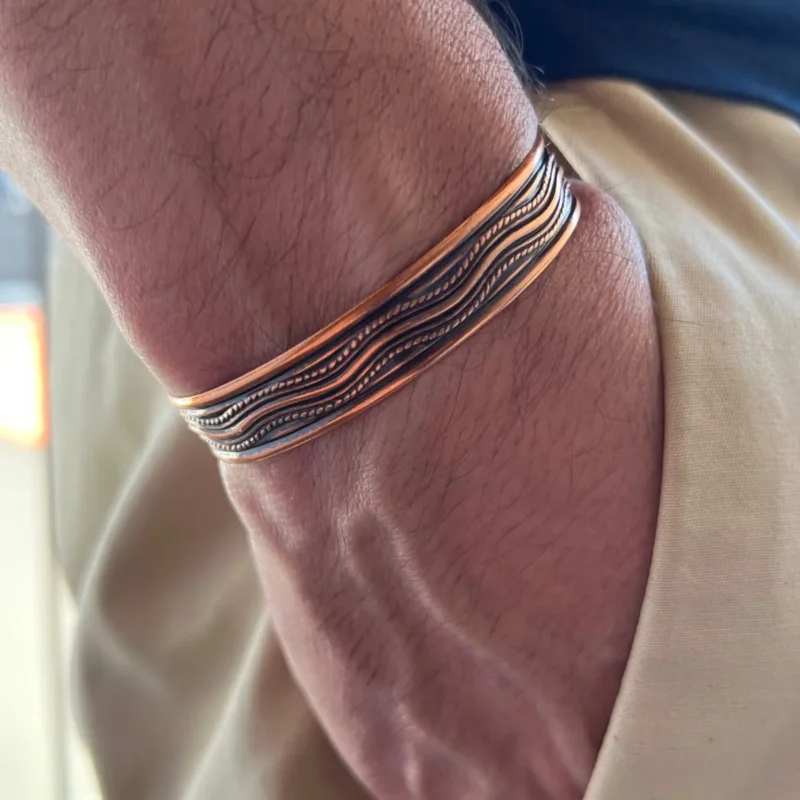 bracelete-flow-em-niquel-cobre-detalhe