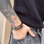 bracelete-voltz-prego-em-aco-inox-preto-detalhe