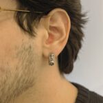 brinco-draco-com-caveira-em-aco-inox-prateado-detalhe