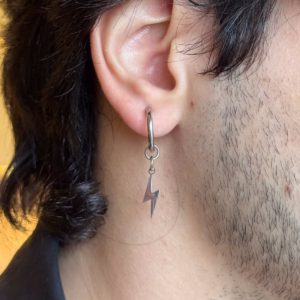 brinco-vorn-em-argola-com-raio-em-aco-inox-prata