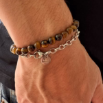 kit-pulseiras-malrik-com-olho-de-tigre-e-aco-inox-com-elo-portugues-detalhe