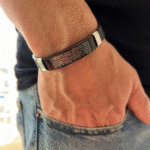 pulseira-slade-com-oracao-pai-nosso-detalhe