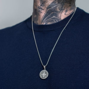 colar-masculino-fortis-sao-bento-em-aco-inoxidavel