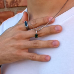 colar-sahir-pedra-verde-em-aco-inox