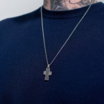 colar-shalom-com-cruz-em-aco-inox-prata