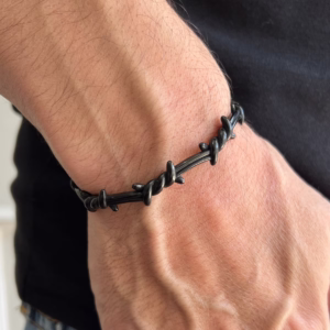 bracelete-le-brun-arame-farpado-preto-ajustavel
