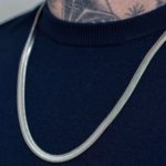 corrente-ruvix-em-malha-lacraia-aco-inox-prata-detalhe