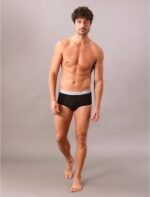 Kit 2 Underwear Brief de Algodão Clássica Cuecas Calvin Klein - Preto Kit 2 Underwear Brief de Algodão Clássica Cuecas Calvin Klein Preto